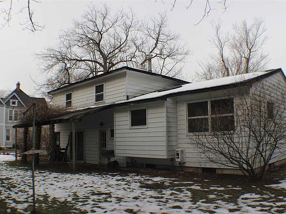 5th image of 502 E Dixon Ave