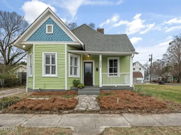 205 NE Kern Pl, Knoxville, TN 37917
