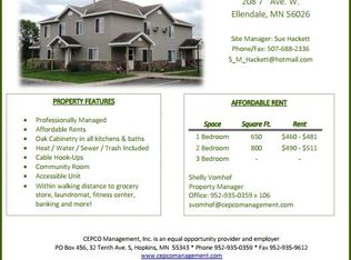 208 7th Ave W, Ellendale, MN 56026