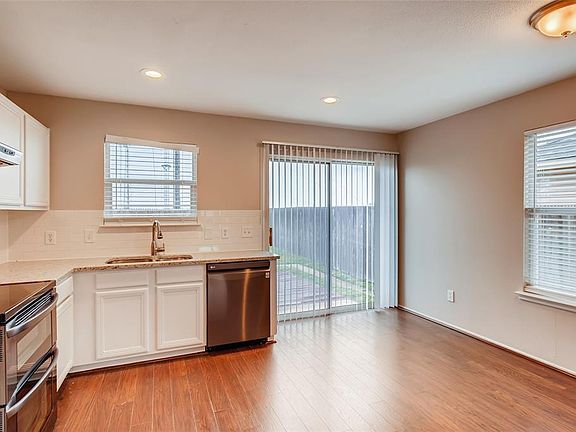 5th image of 4520 Wheat Field Dr