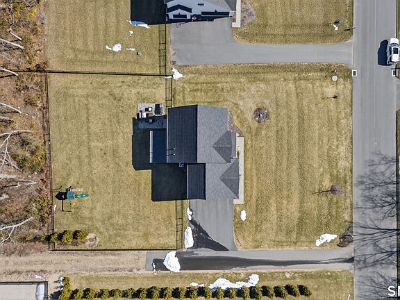 5th image of 4 Arbor Crossing