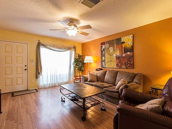 4th image of 409 Kensington Lake Cir
