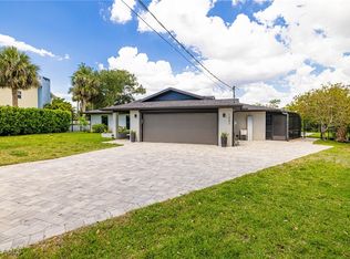 1047 Averly St, Fort Myers, FL 33919