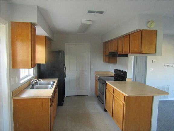 4th image of 811 Avenue A