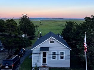 37 Pine Point Rd, Duxbury, MA 02332