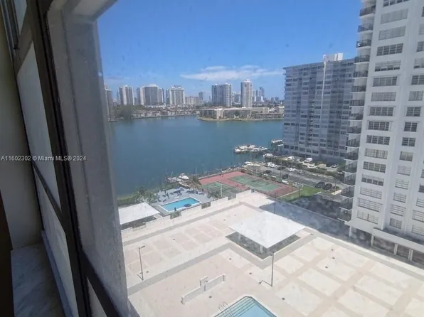 2780 NE 183rd St APT 1402, Aventura, FL 33160