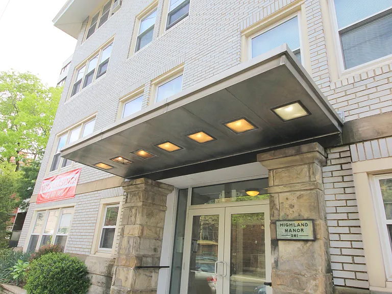 Exterior - Entryway