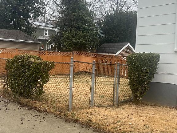 5th image of 3314 16th St NE