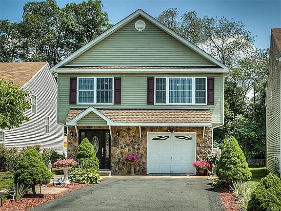 2nd image of 368 Angelo Dr