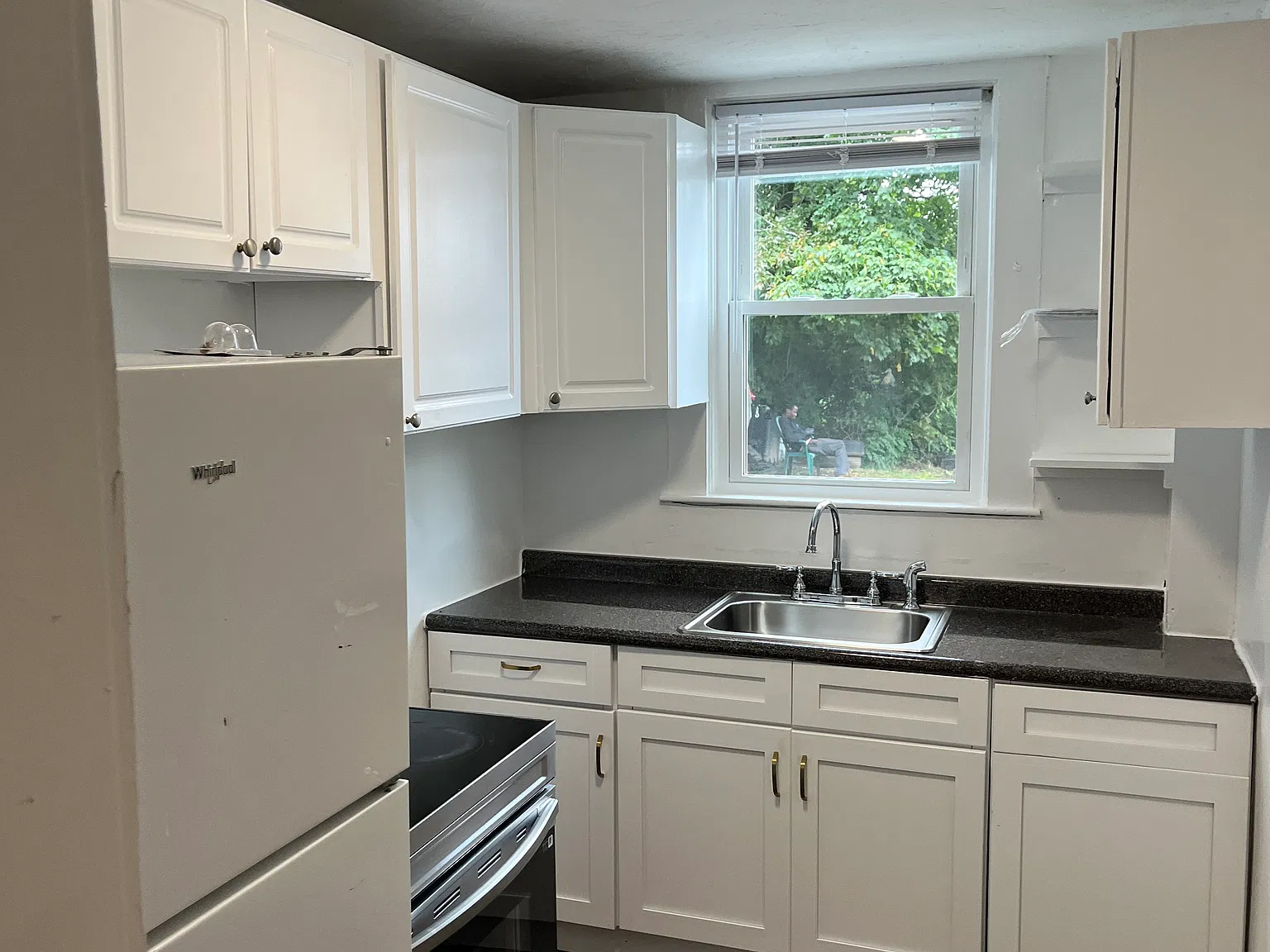 2 bed, 950 sqft, $2,100 — Photo 4