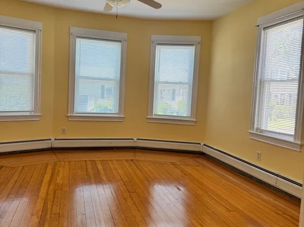 247 Dawson St #1, New Bedford, MA 02745
