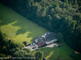 301 Dug Hill Rd, Bon Aqua, TN 37025