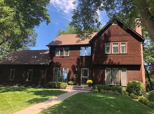 2391 Clover Ln, Red Wing, MN 55066