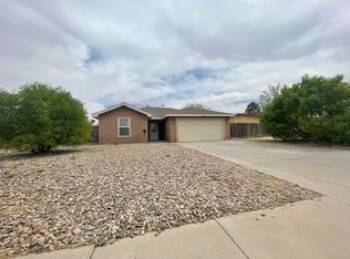 3305 Trailing Heart Rd, Roswell, NM 88201