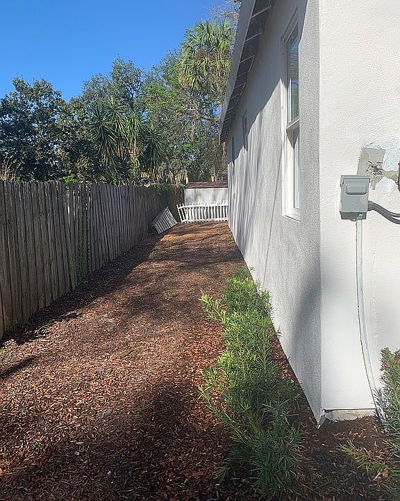 1st image of 545 Aulin Ave