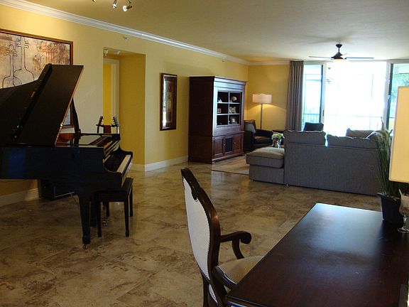 3rd image of 1050 Borghese Ln APT 205