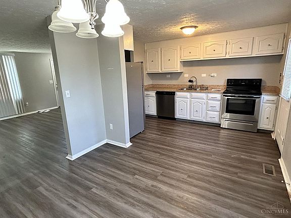5th image of 1366 Red Bud Ln