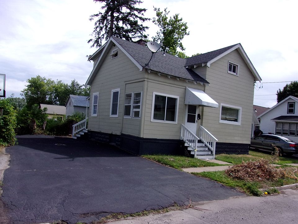 1st image of 1900 Caroline St