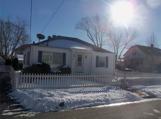 45 Mowry St, Pawtucket, RI 02861