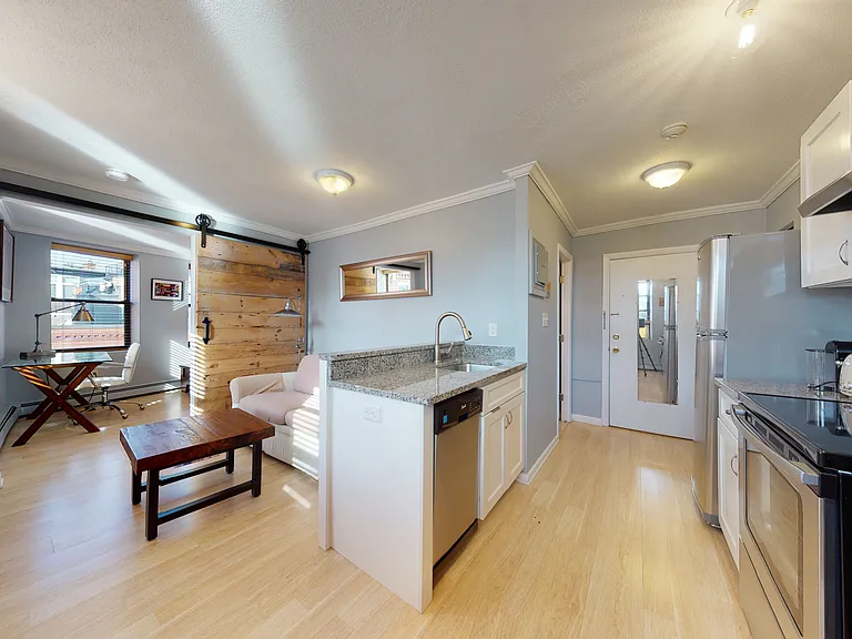 181 Salem St #17 — Photo 6