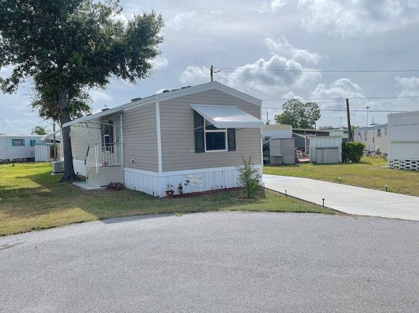 55plus Community Saint Petersburg Real Estate 19 Homes For Sale Zillow