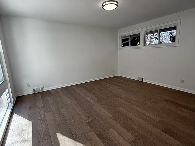 1440 W Square Lake Rd — Photo 13