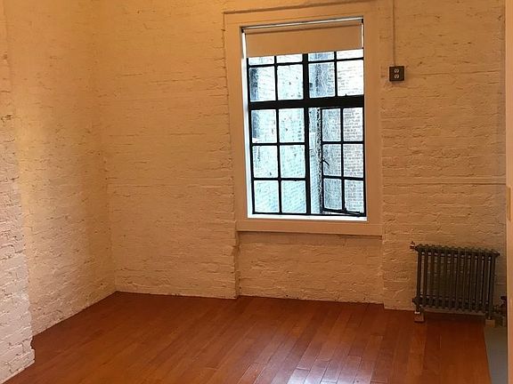 5th image of 3 Horatio St APT 4R