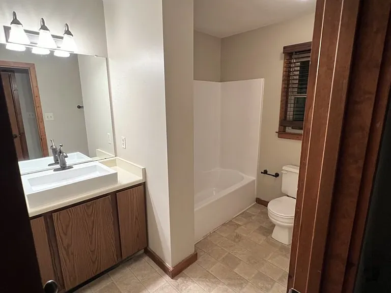 29 Hunters Way — Photo 16