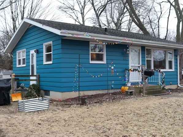 611 West St, Stoughton, WI 53589