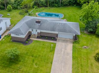 813 Stinson Dr, Columbus, OH 43214