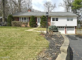 80 Birchwood Ln, Schenectady, NY 12309