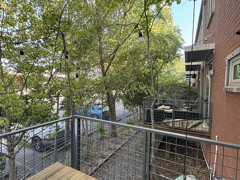 1661 La France St NE #407 — Photo 45