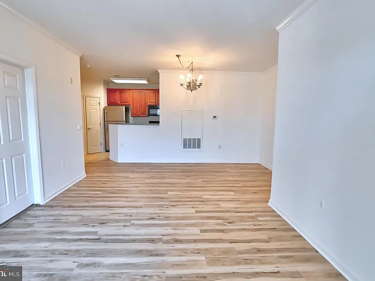 21216 McFadden Sq #108 — Photo 39