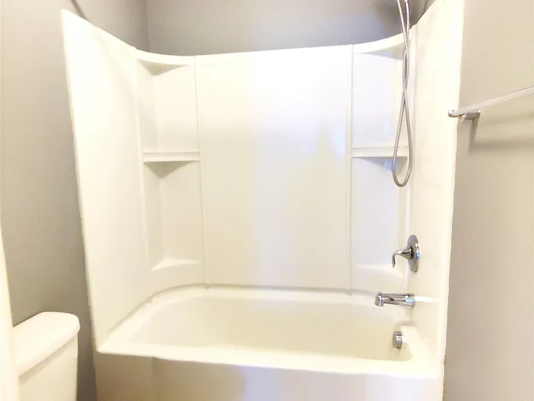 1044 Shiloh Bend Trl — Photo 30