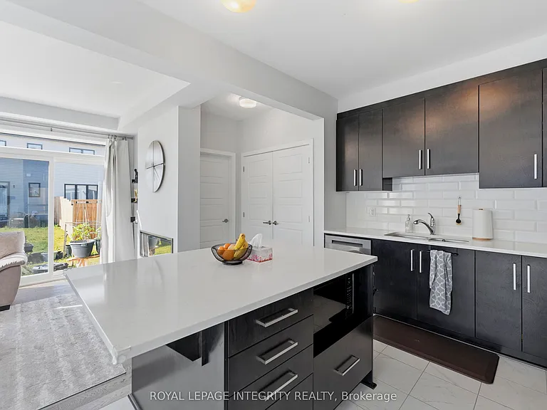 660 Fenwick Way — Photo 14