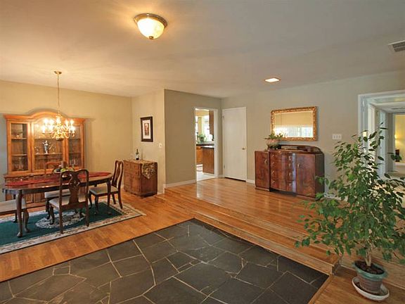 4th image of 658 Riverlake Way