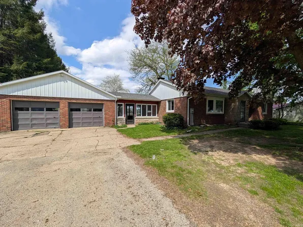 19475 County Road 146, New Paris, IN 46553