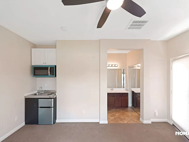 3853 Mira Arena — Photo 7
