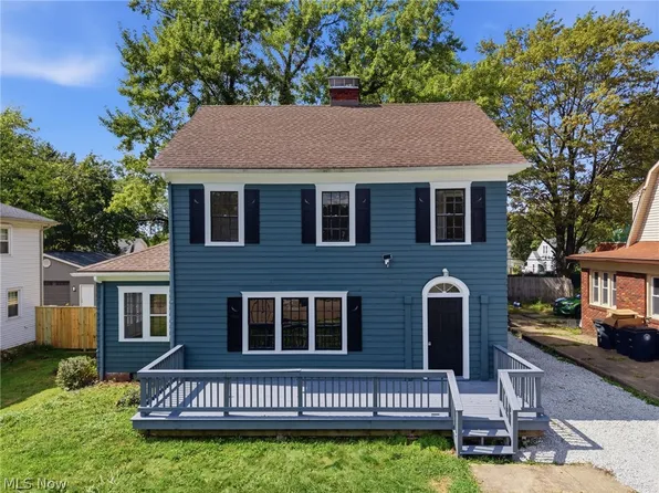 814 Crestview Ave, Akron, OH 44320