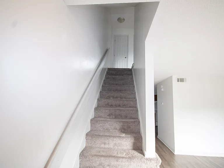 251 Knight Dr #10-1 — Photo 11