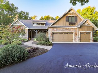 8641 Lilly Ridge Dr SE, Alto, MI 49302