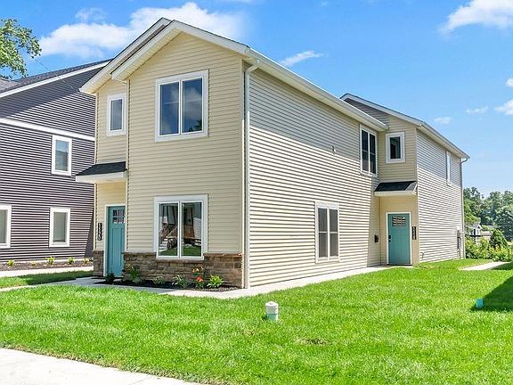 3rd image of 1118 & 1120 N Woodburn Ave