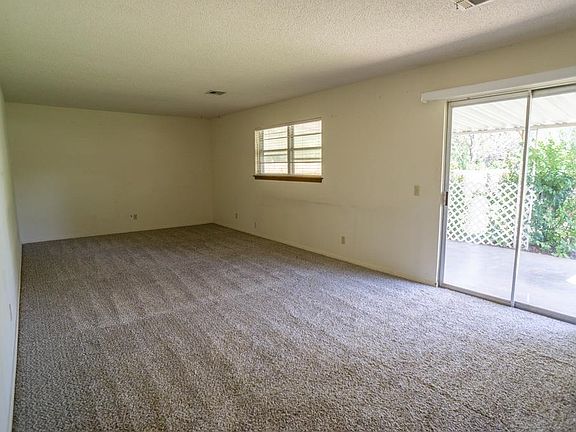 5th image of 2616 2nd St