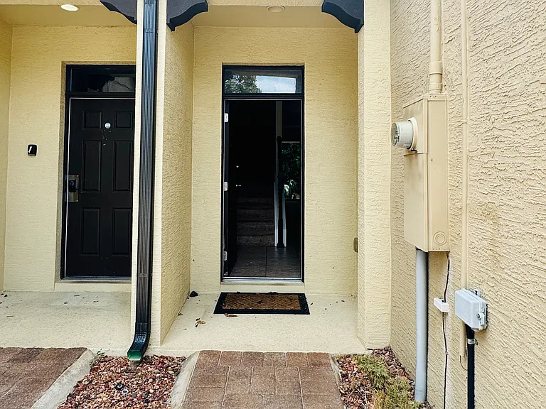 8163 Roseville Blvd — Photo 21