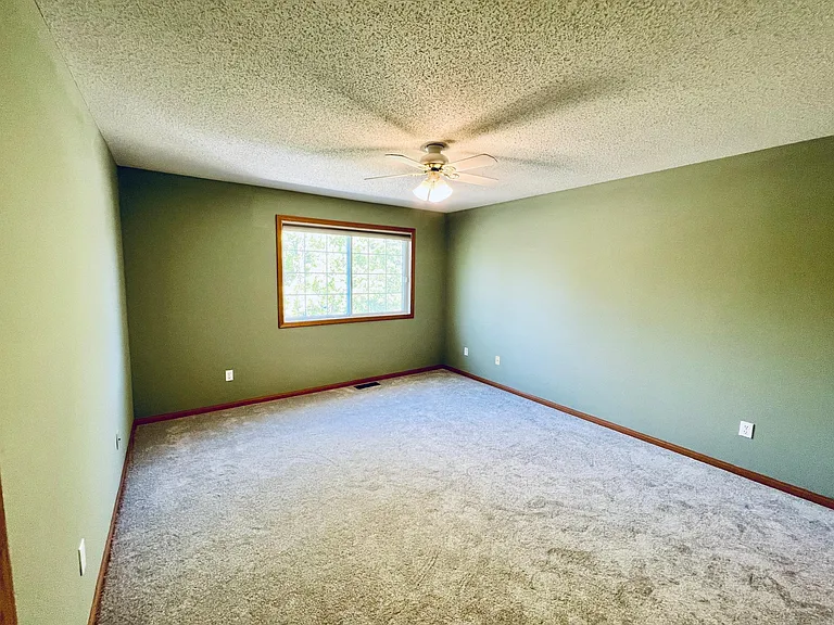 Master Bedroom (angle 2)