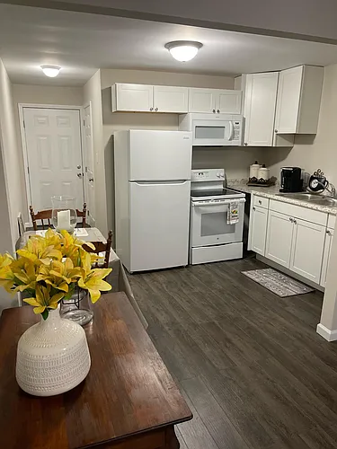 261 Oak St Photo 1