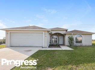 1002 Barrett Ave, Dundee, FL 33838