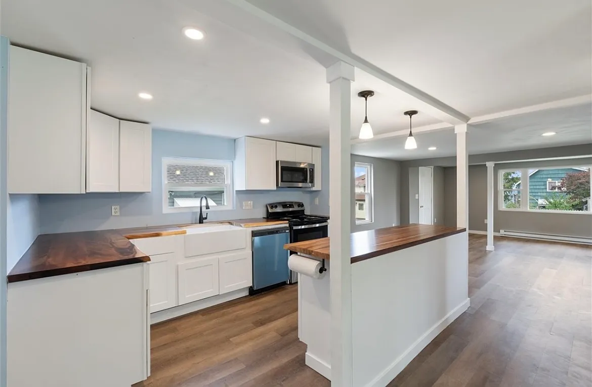 Palmer Cir, Bridgeport — Photo 3