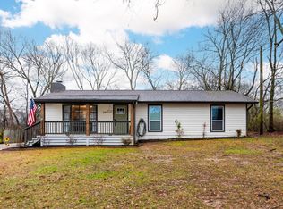 2160 Crescent Club Dr, Hixson, TN 37343