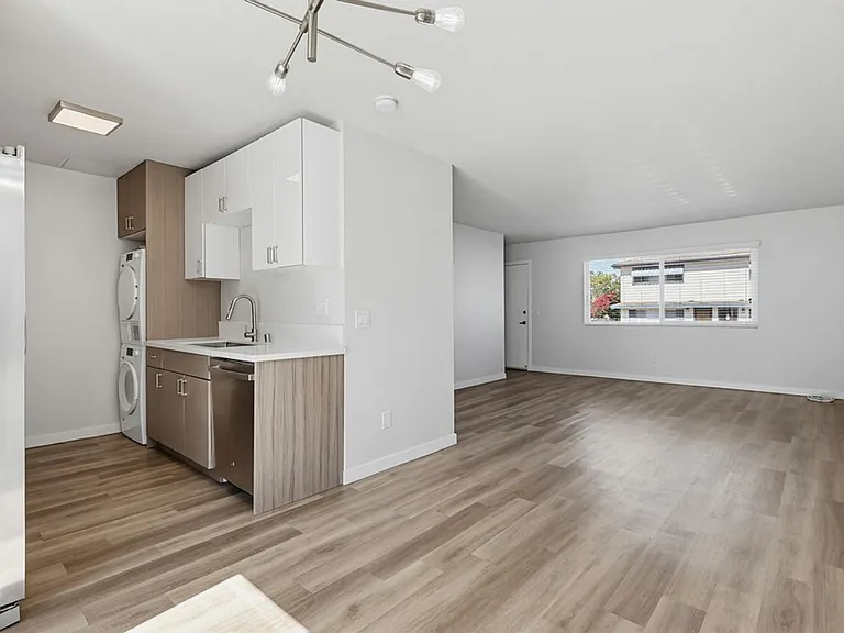 25829 Viana — Photo 31